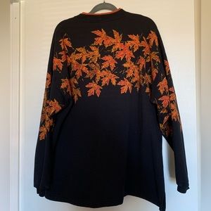 Vintage Fall vibrant graphic crew neck sweatshirt. Plus size. Maple leaf 🍁.